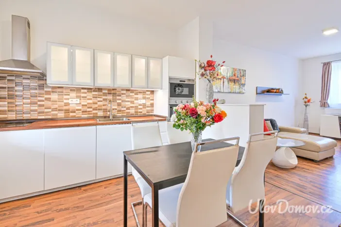 Prodej bytu 3+kk, Brno - Černovice, Faměrovo náměstí, 61 m2