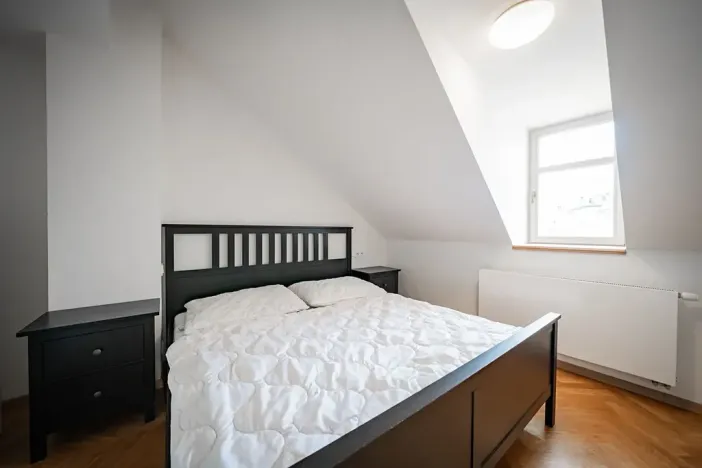 Pronájem bytu 2+kk, Praha - Staré Město, Kozí, 39 m2