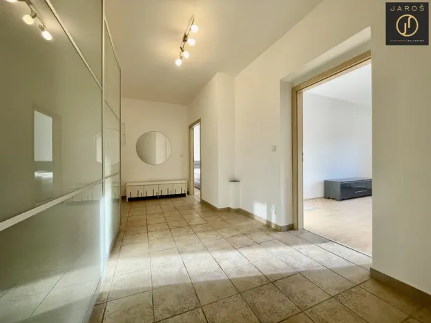 Pronájem bytu 2+1, Černošice, Zdeňka Lhoty, 65 m2