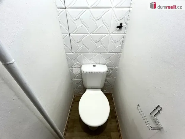 Pronájem bytu 1+kk, Sokolov, Sokolovská, 24 m2