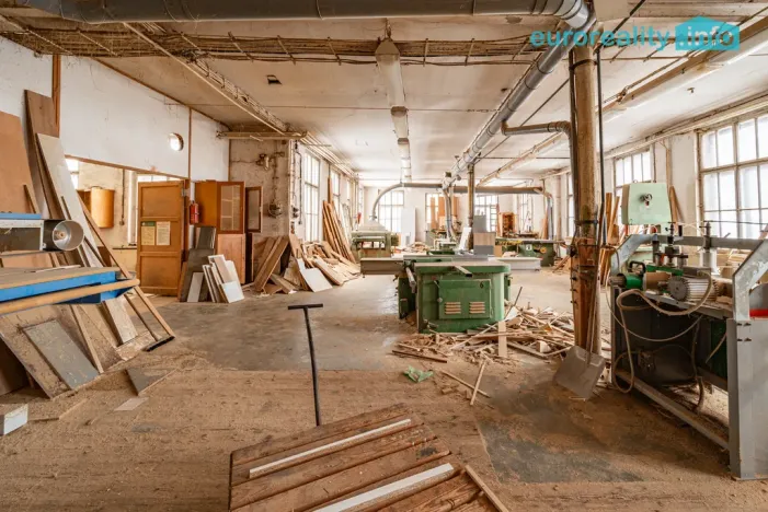 Prodej výrobních prostor, Libá, 1011 m2