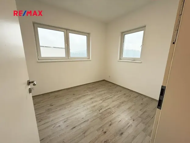 Pronájem bytu 4+kk, Králův Dvůr, Na Vinohradech, 95 m2