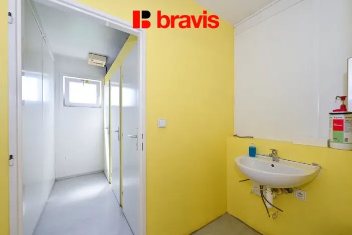 Pronájem skladu, Brno - Horní Heršpice, Pražákova, 301 m2