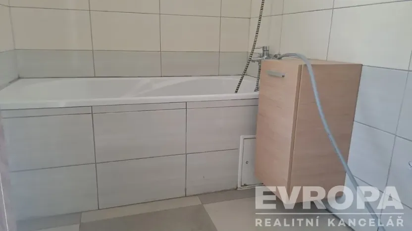 Pronájem bytu 3+kk, Mšeno, Mělnická, 41 m2