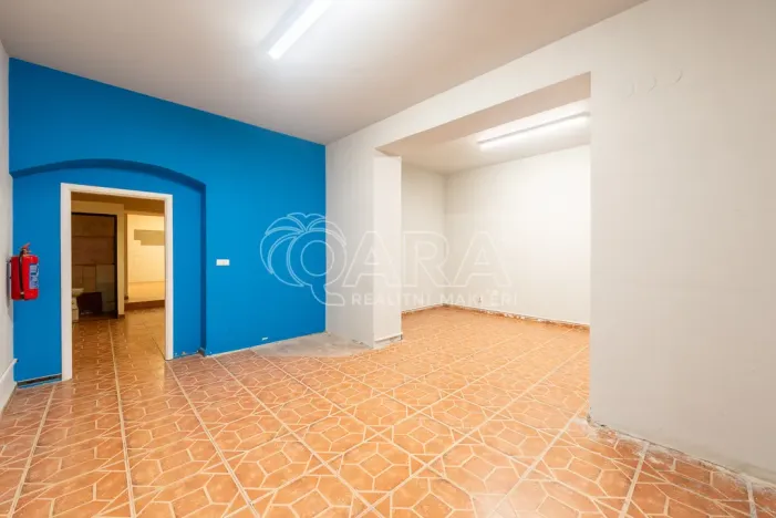 Pronájem obchodního prostoru, Praha - Karlín, Sokolovská, 85 m2