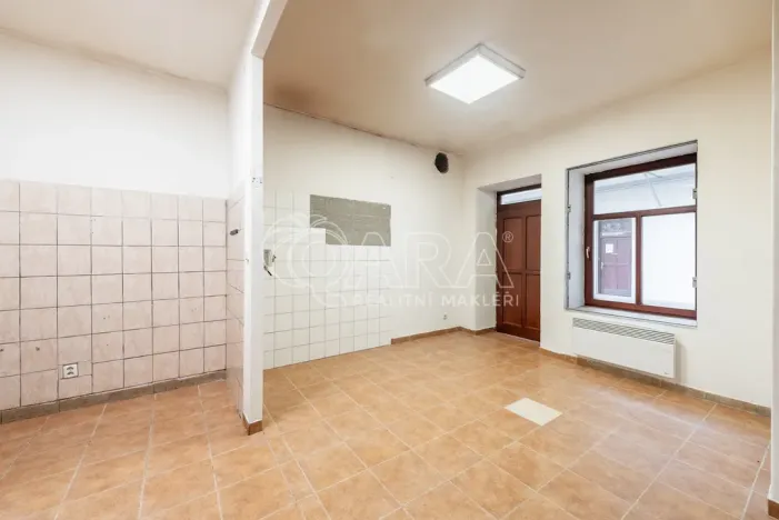 Pronájem obchodního prostoru, Praha - Karlín, Sokolovská, 85 m2