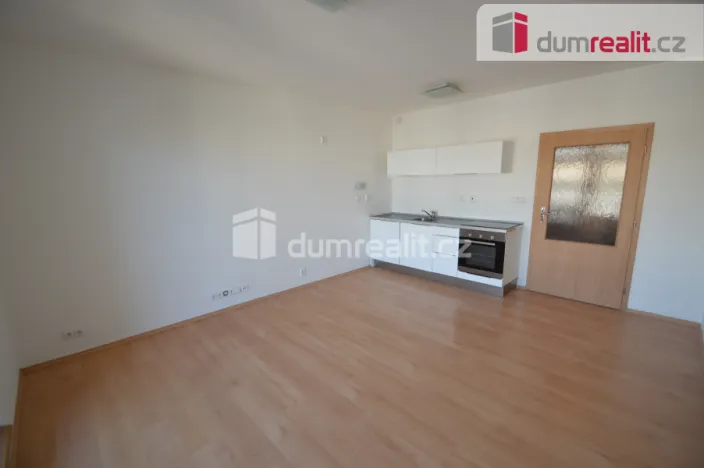 Pronájem bytu 1+kk, Praha - Vysočany, Jana Přibíka, 36 m2