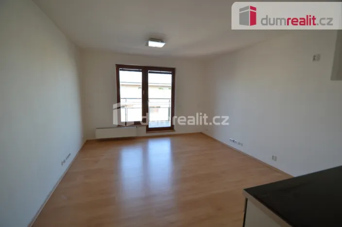 Pronájem bytu 1+kk, Praha - Vysočany, Jana Přibíka, 36 m2