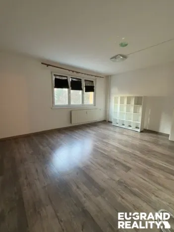 Pronájem bytu 1+1, Rumburk, Na valech, 40 m2