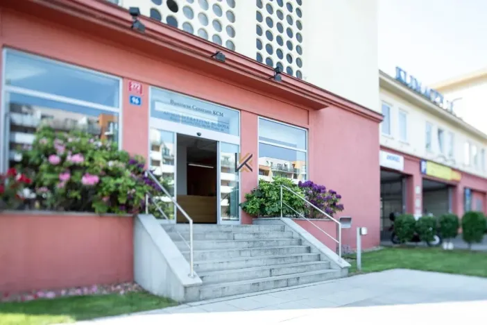 Pronájem skladu, Praha, Počernická, 330 m2