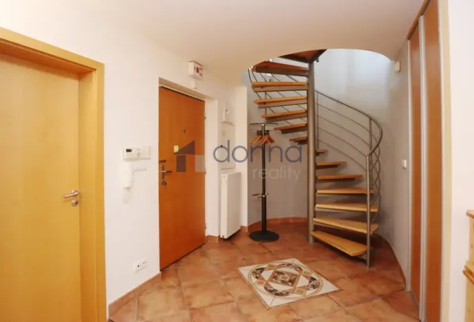 Pronájem bytu 5+kk, Praha, Jenštejnská, 175 m2