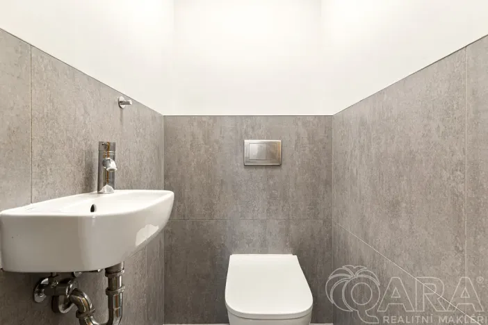 Prodej bytu 3+kk, Praha, Na Křtině, 82 m2