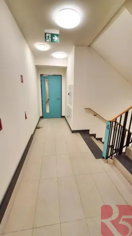 Pronájem bytu 2+kk, Praha - Kamýk, Hodkovická, 56 m2