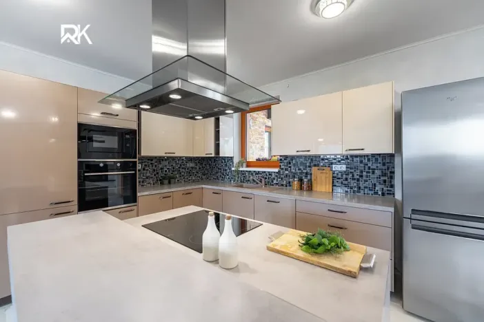 Prodej rodinného domu, Červené Pečky, Na Vyhlídce, 229 m2