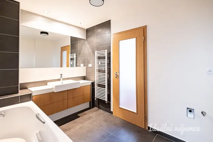 Pronájem bytu 3+kk, Praha - Braník, Ke Krči, 78 m2