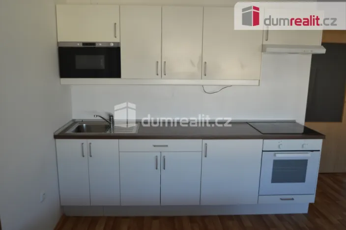 Pronájem bytu 1+kk, Praha - Modřany, Pískařská, 39 m2