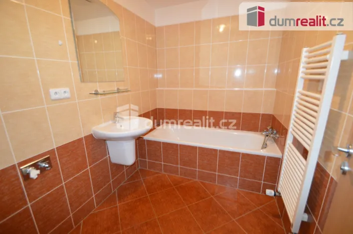 Pronájem bytu 1+kk, Praha - Modřany, Pískařská, 39 m2