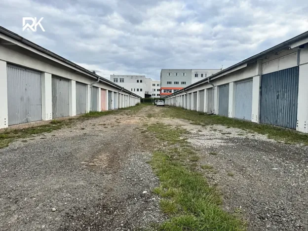 Prodej garáže, Hradec Králové, U Mostku, 19 m2