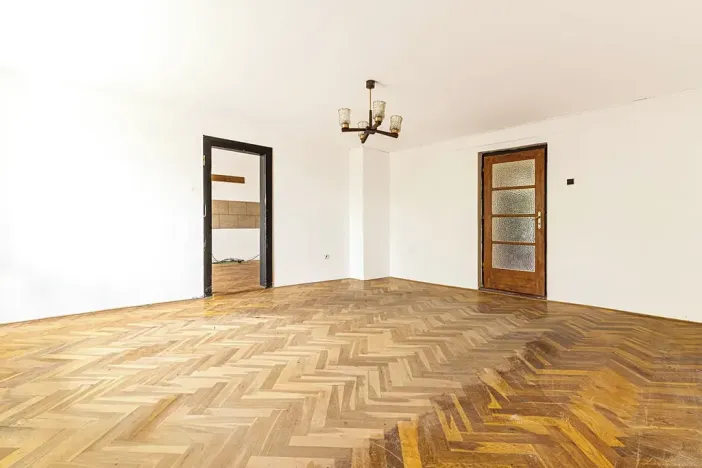 Prodej rodinného domu, Zásmuky, Komenského nám., 133 m2