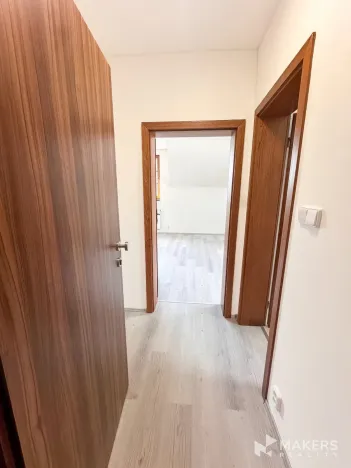 Pronájem bytu 2+kk, Praha - Strašnice, Konojedská, 54 m2