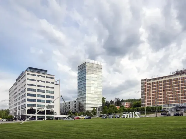 Pronájem kanceláře, Zlín, nám. T. G. Masaryka, 315 m2