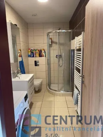 Pronájem bytu 2+kk, Jablonec nad Nisou, Květinová, 45 m2