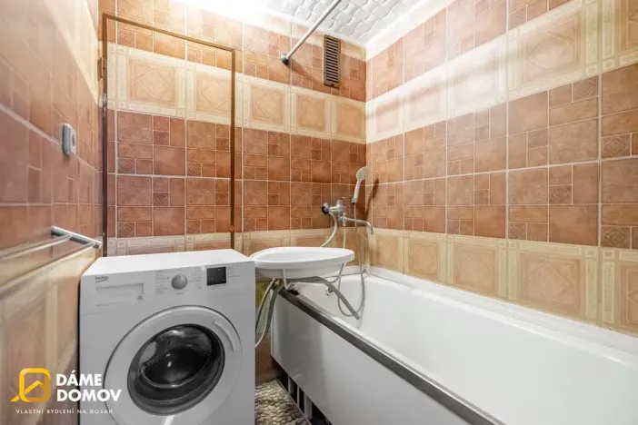 Prodej bytu 2+1, Vsetín, Ohrada, 55 m2