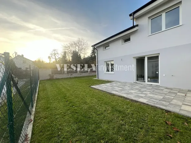 Prodej rodinného domu, Hvozdnice, 144 m2