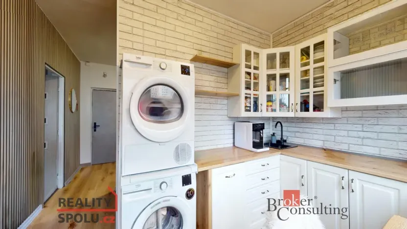 Prodej bytu 2+1, Chomutov, Vrchlického, 55 m2