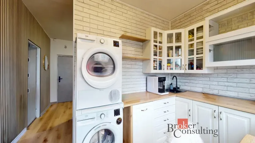 Prodej bytu 2+1, Chomutov, Vrchlického, 55 m2