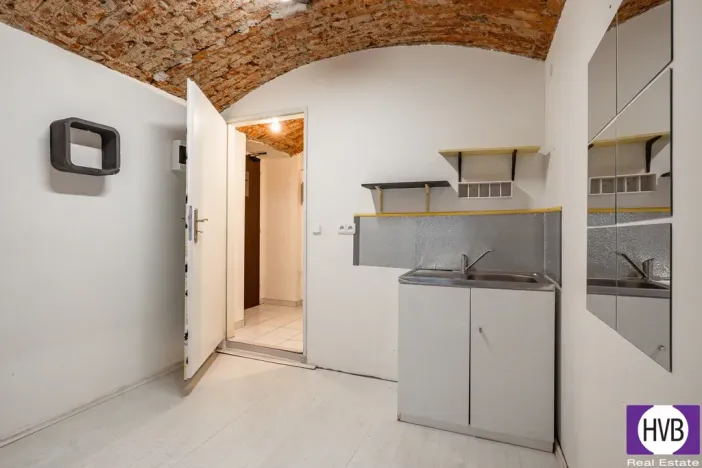 Prodej bytu 1+kk, Praha, Vlastislavova, 16 m2