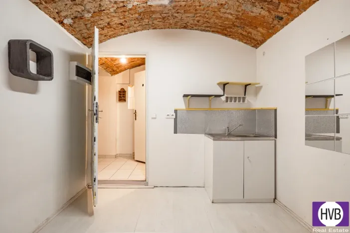 Prodej bytu 1+kk, Praha, Vlastislavova, 16 m2