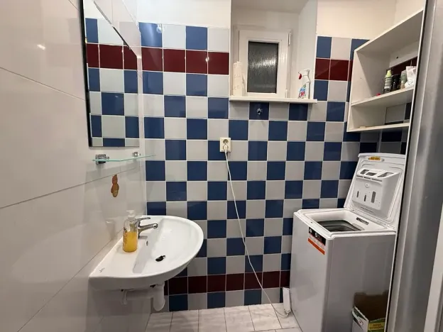 Pronájem bytu 1+1, Praha - Libeň, Drahobejlova, 48 m2