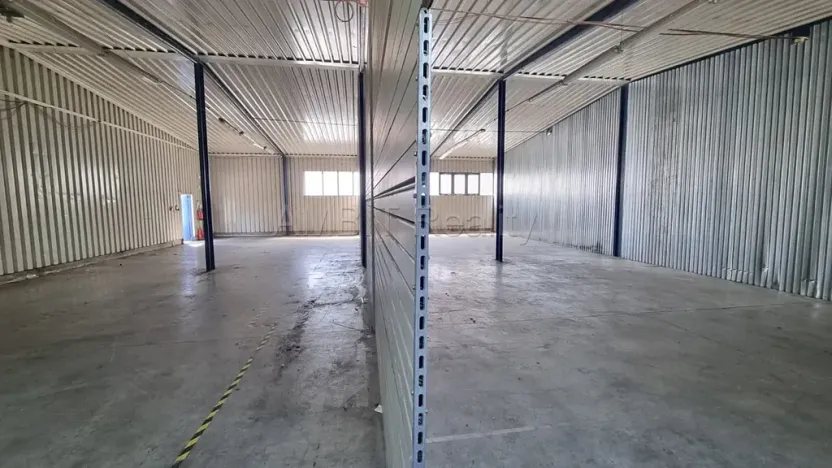 Pronájem výrobních prostor, Praha, Poděbradská, 250 m2