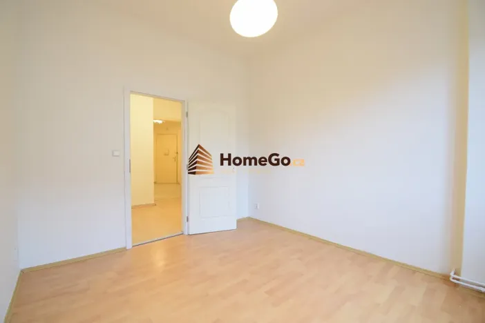 Pronájem bytu 2+kk, Praha - Nusle, Lounských, 58 m2