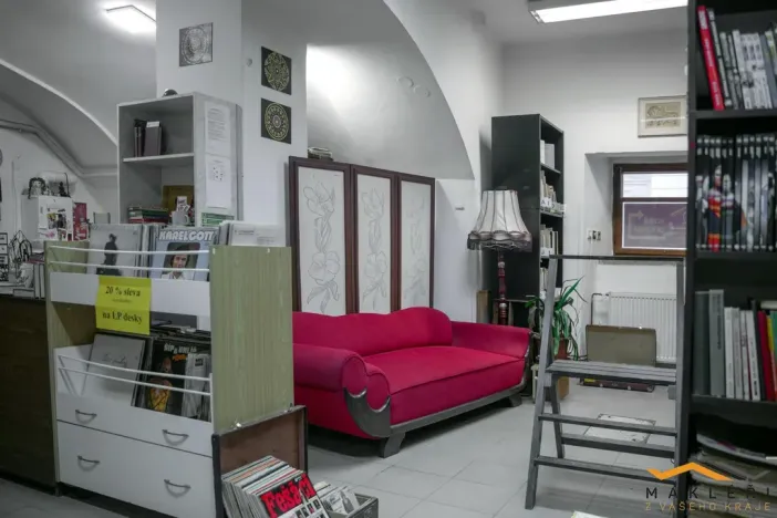 Pronájem obchodního prostoru, Jihlava, Znojemská, 90 m2