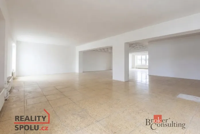 Pronájem kanceláře, Benešov, 190 m2