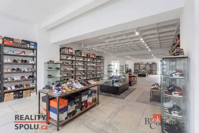 Pronájem kanceláře, Benešov, 190 m2