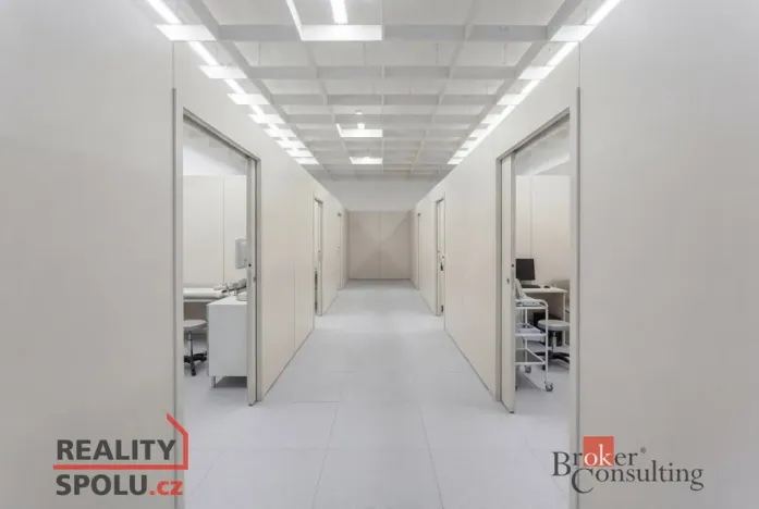 Pronájem kanceláře, Benešov, 190 m2