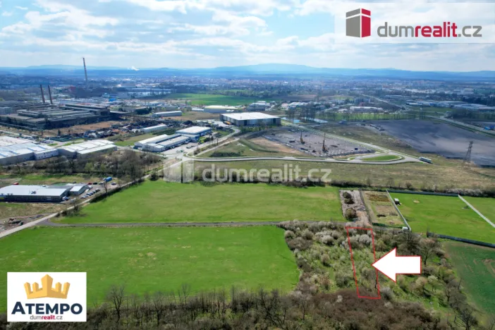 Prodej komerčního pozemku, Úsilné, 1632 m2