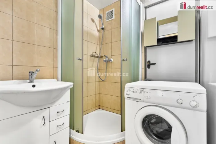 Prodej bytu 3+1, Kynšperk nad Ohří, náměstí SNP, 62 m2