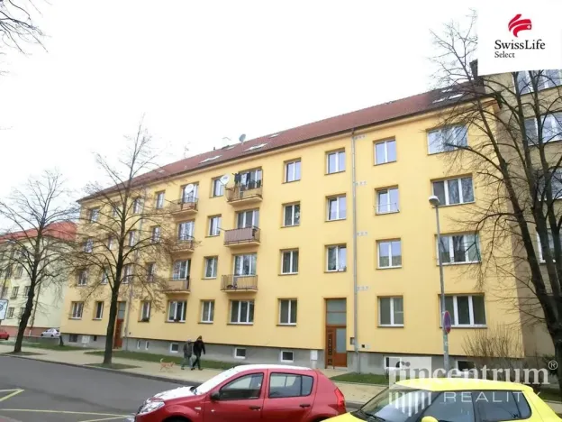 Pronájem bytu 1+kk, Pardubice, Benešovo náměstí, 24 m2