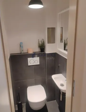 Pronájem bytu 2+kk, Praha, Mánesova, 54 m2