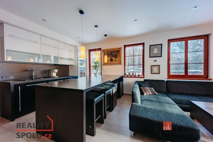 Prodej bytu 2+kk, Strážné, 54 m2