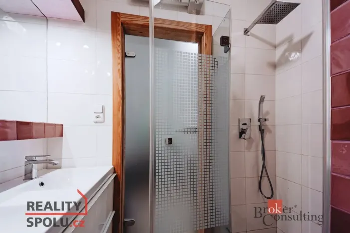 Prodej bytu 2+kk, Strážné, 54 m2