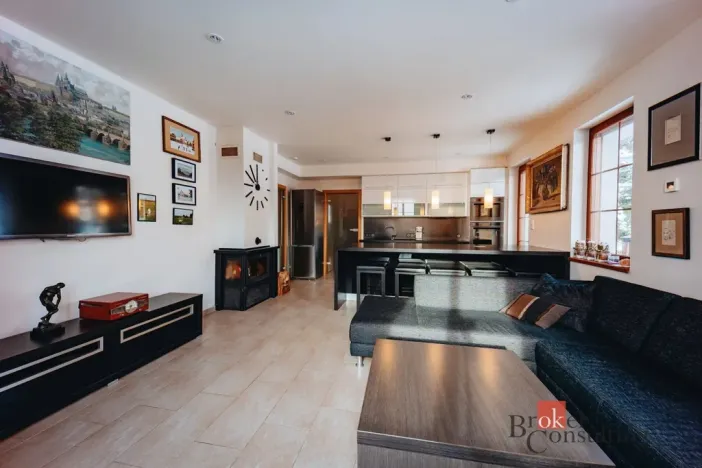 Prodej bytu 2+kk, Strážné, 54 m2