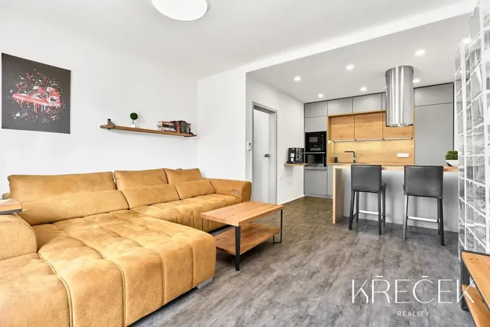 Pronájem bytu 2+kk, Třebíč, Kremláčkova, 49 m2