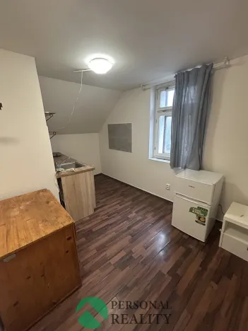 Pronájem bytu 1+kk, Neratovice, Hlavní, 15 m2