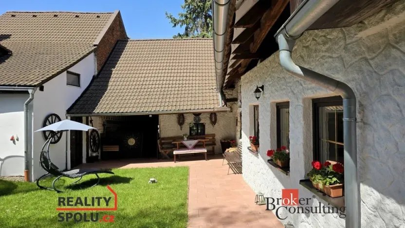 Prodej rodinného domu, Pačlavice - Lhota, 290 m2