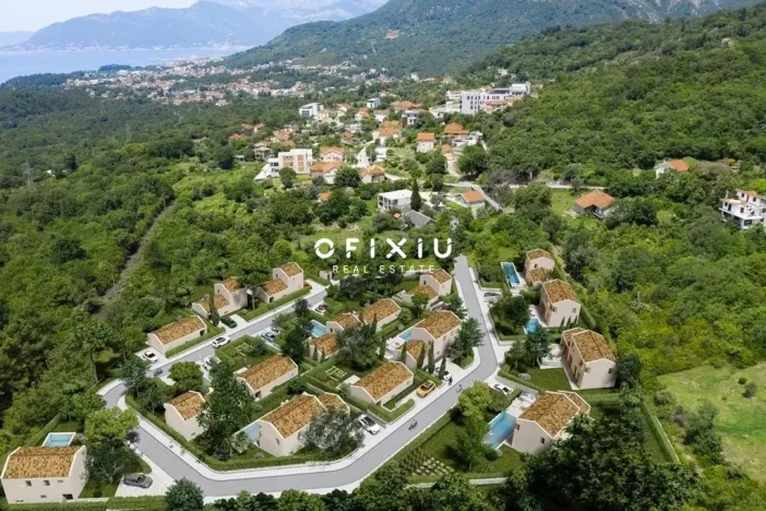 Prodej vily, Kavač, Černá Hora, 74 m2